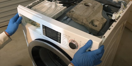 Ремонт стиральных машин Whirlpool в Челябинске – сервис от Мастер24, цены от 2062 руб